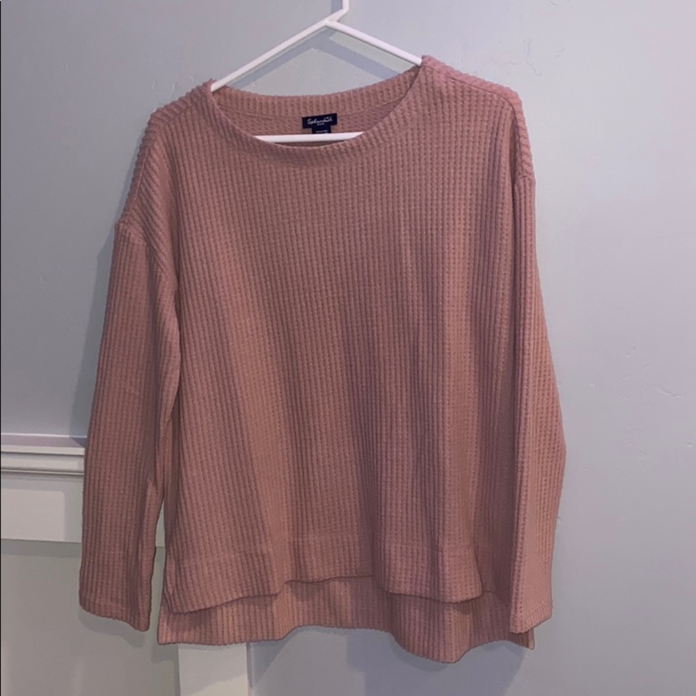 Splendid pink crewneck sweater!
